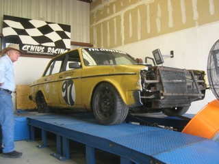 Illustration for article titled Rootes Group Stomps British Leyland In Dyno Challenge: 66 Horses At The Alpine's Wheels!
